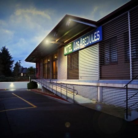 Motel Los Abedules Oviedo Eksteriør billede