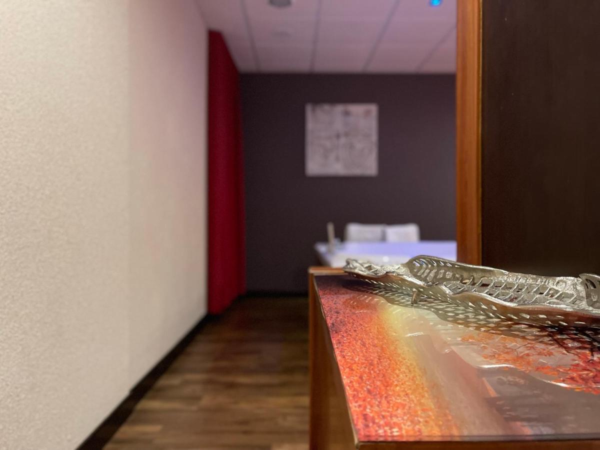 Motel Los Abedules Oviedo Eksteriør billede