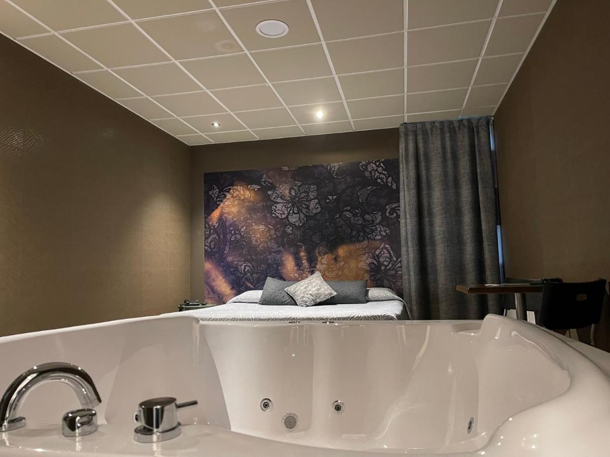 Motel Los Abedules Oviedo Eksteriør billede