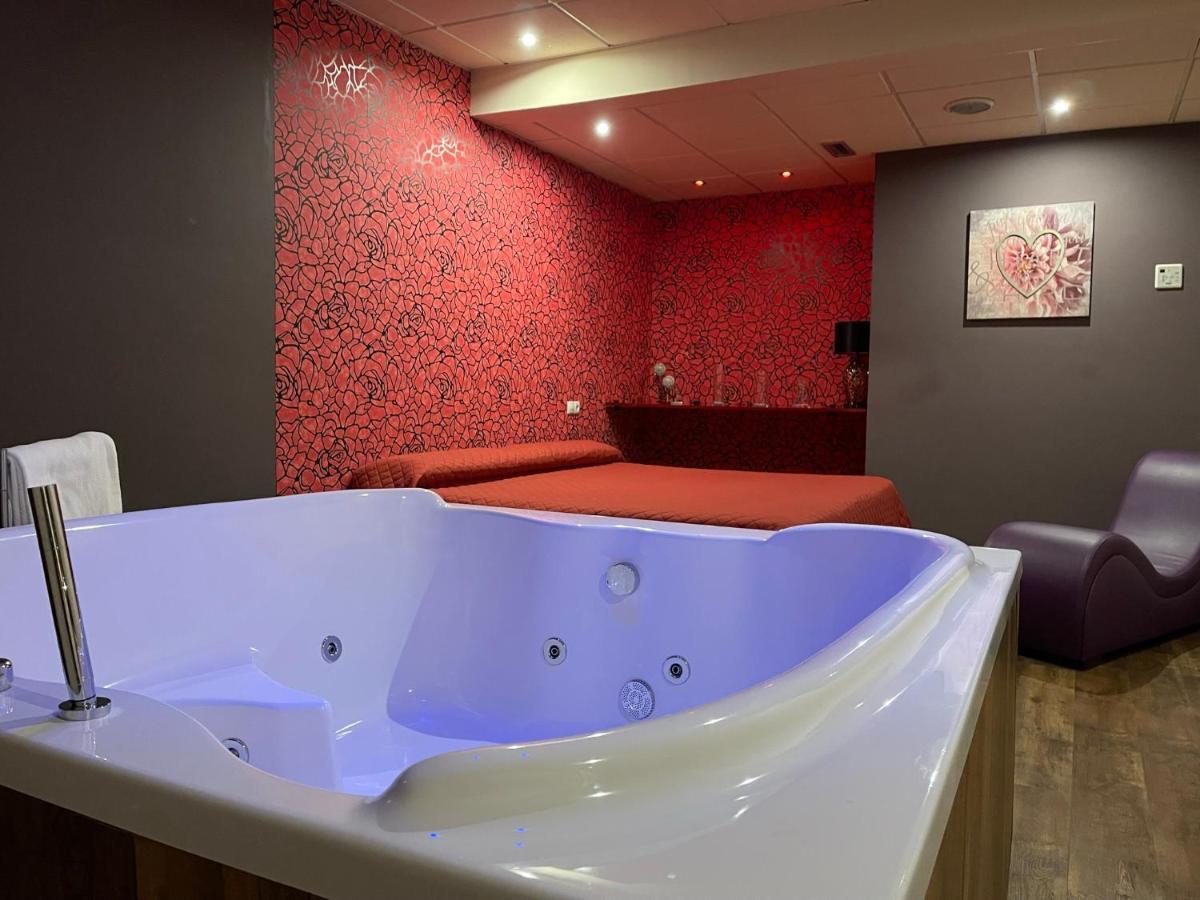 Motel Los Abedules Oviedo Eksteriør billede