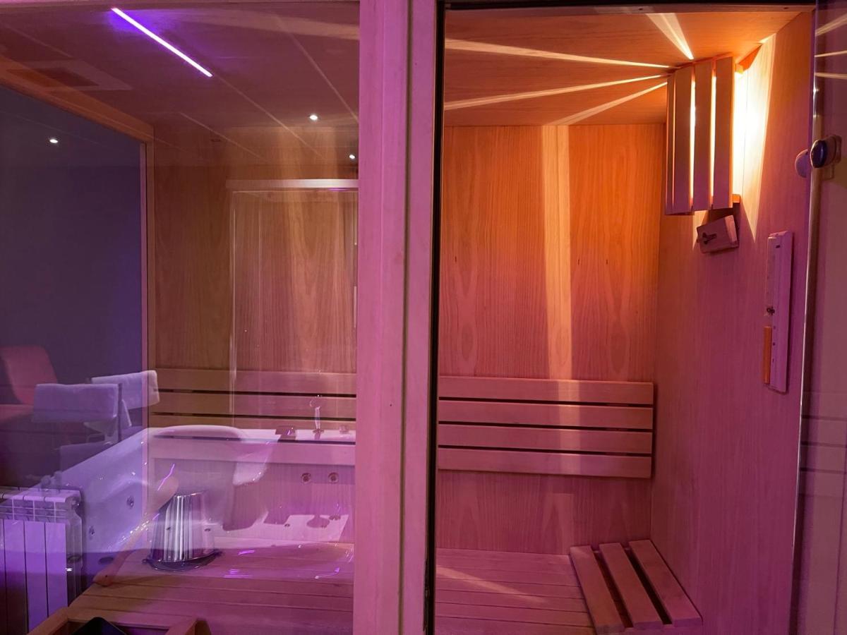 Motel Los Abedules Oviedo Eksteriør billede