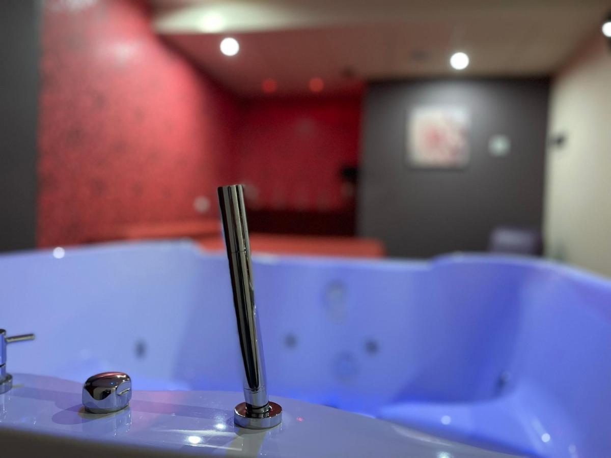 Motel Los Abedules Oviedo Eksteriør billede