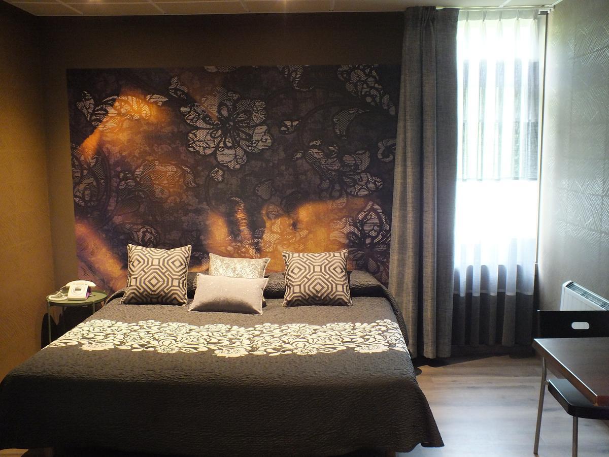Motel Los Abedules Oviedo Eksteriør billede